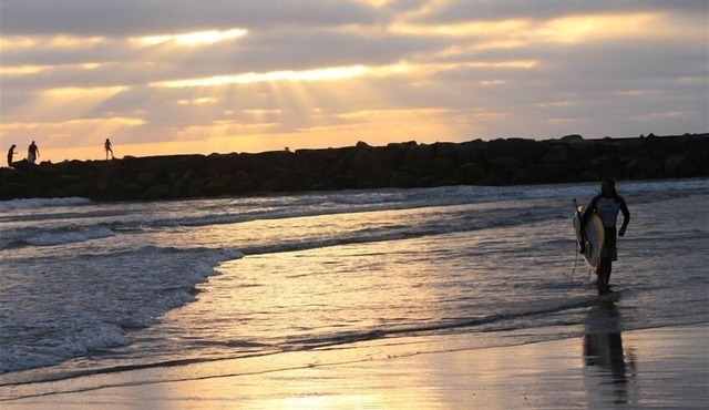 Exquisitely Remodeled Beachside Condo W/Whitewater Views in Oceanside