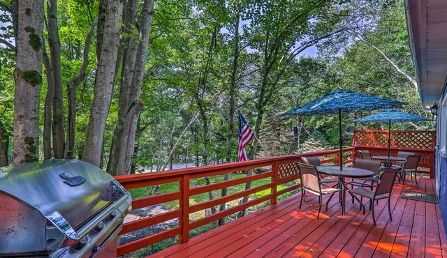Fire Pit & Community Perks: Blakeslee Cottage! in Blakeslee