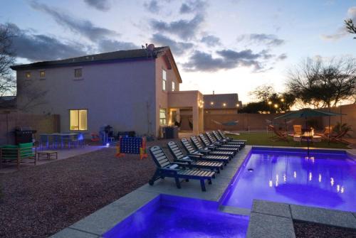 Glow and Go Heated Pool, Spa, Mini Golf, Fire Pit