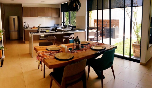 Golf & Grill House in ZIBATA