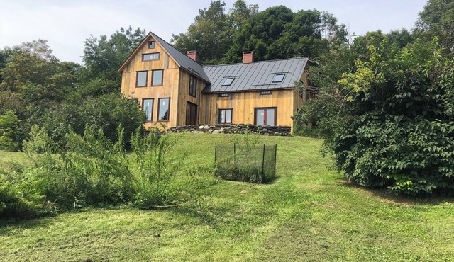 Gorgeous Timber Frame Home in Ashfield - 4 bedrooms, 3 bathrooms and Sauna in Ashfield