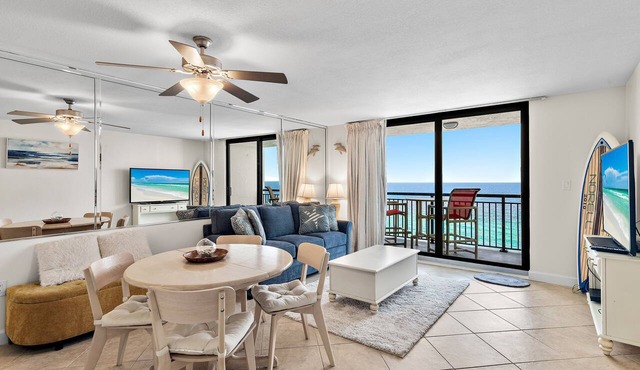 🌴Gulf Front~Pools~Onsite Restaurant~Balcony~Sauna~1BR SunDestin 1405🌴 in Destin