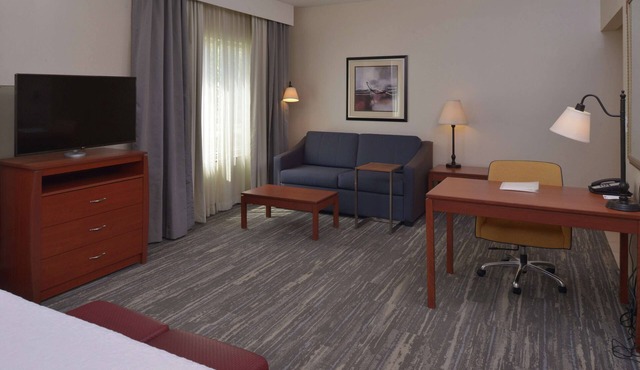 Hampton Inn & Suites Bakersfield North-Airport in Bakersfield