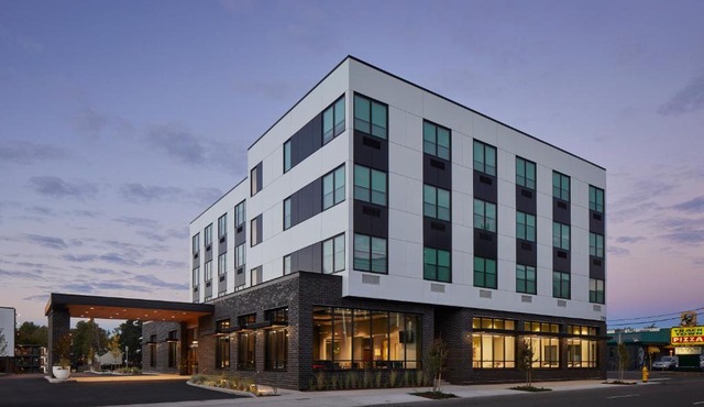 Hayward Inn in Eugene