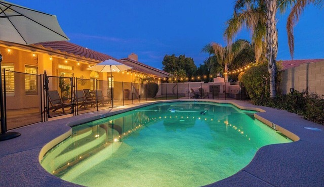 Heated Pool & Billiard Room, Near Golf Courses in Scottsdale