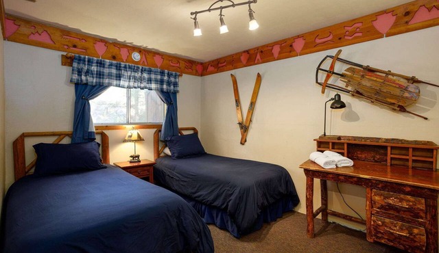 Hidden Creek Lodge | Family & Retreats | Game Room | Ponds & Streams
