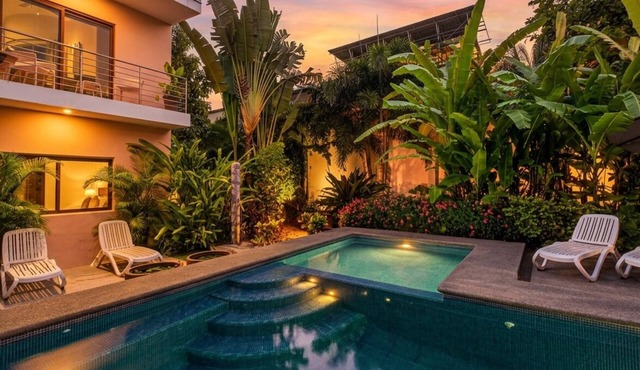 Hidden Garden Oasis - Ground Floor + Pool