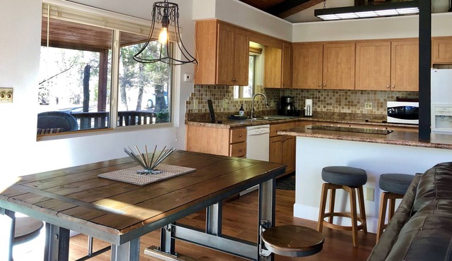 Hillside Hideaway - Prescott Cabin Rentals
