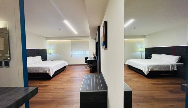 Holiday Inn Express Mexico Aeropuerto by IHG