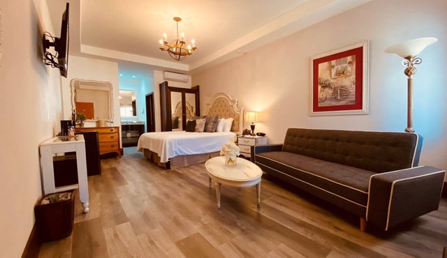 Hotel Hacienda Santana