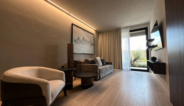 HOTEL MONTES SUITES