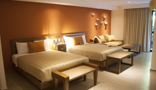 Hotel Puerta Del Sol