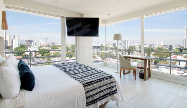 Hotel Velvet Plaza