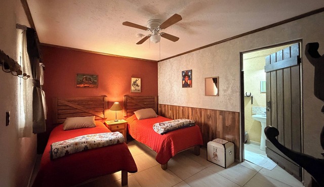 Hotel West Refugio