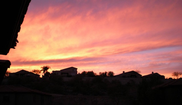 Huge discounts! Summer rates are in effect beautiful mountain views, sunsets. in Tucson