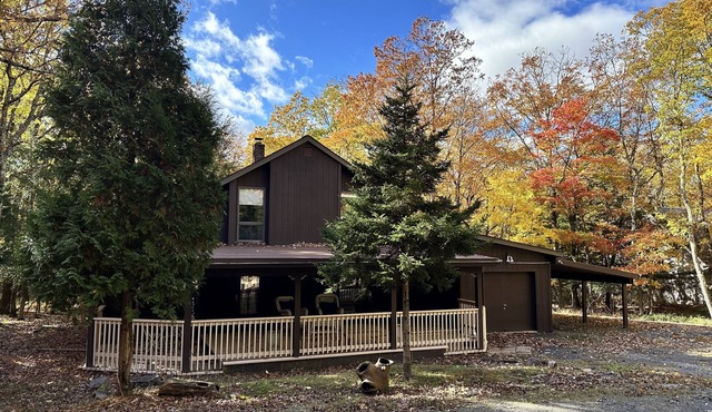 Jim Thorpe, Bear Creek Lake, Cozy 3Br family friendly home- EV charging outlet in Jim Thorpe