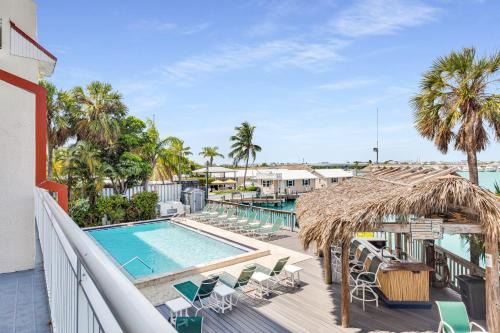 Key West Downtown Waterfront, sleeps 8, Dock & Pool Pet-Friendly in Key West