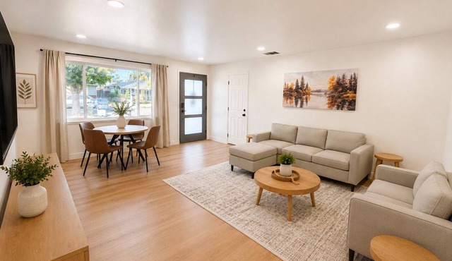 Kid/Pet-Friendly Entire 3BR Home w/AC Good for Extended Stays