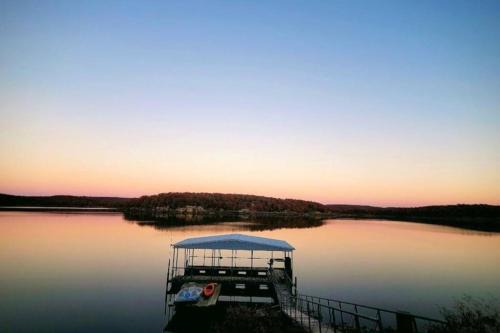 Lake Eufaula lakefront home with private boat dock in Canadian