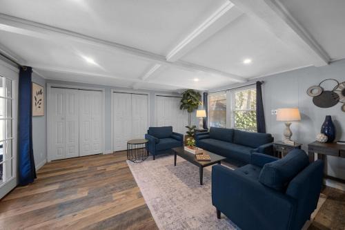 Lakefront Bliss Your Perfect Getaway on the Water in Halifax
