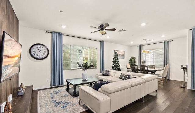 Large bedroom/quiet communit/ in Chino