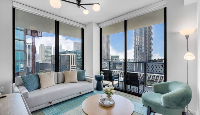 Large Group 4BR I 2 Combined Corner Units Sleep 12 in Miami