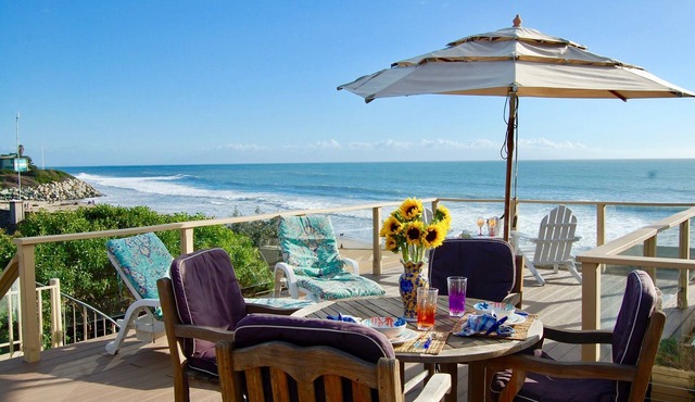 Last Chance! Unexpected opening– Steps to the Beach! Spectacular roof deck in Santa Cruz