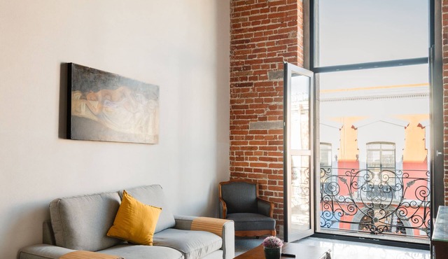 Loft 109 Historic Center w/Balconies & Panoramic Shared Terrace