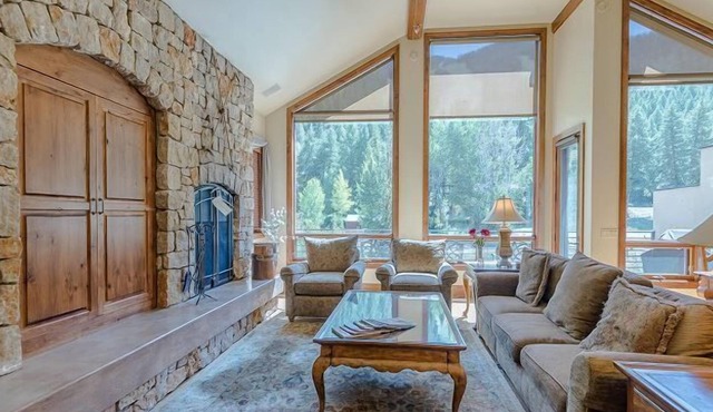 Luxurious Accommodations - Walk to Warm Springs Lifts in Ketchum