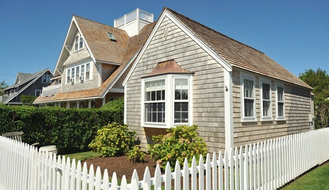 Luxurious Harbor View “Eliza” Cottage! Next To White Elephant! in Nantucket