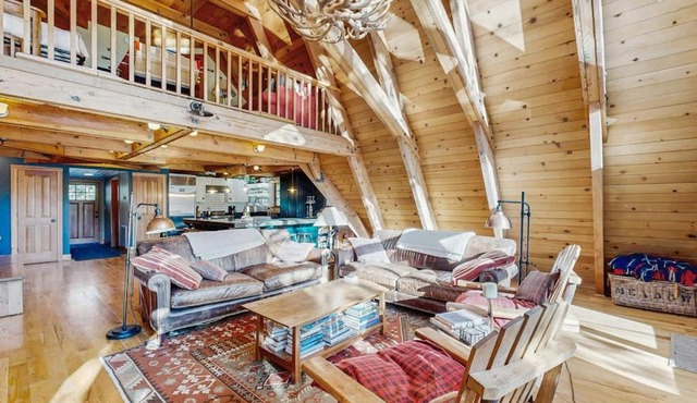Luxury lakefront home with private hot tub on-site dock fireplace & HOA beach