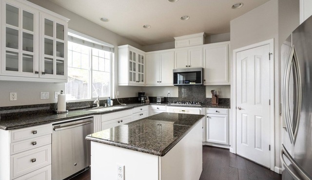 Marvelous San Ramon 4BR w/Patio, nr Sports & Playgrounds, by Blueground in East Bay