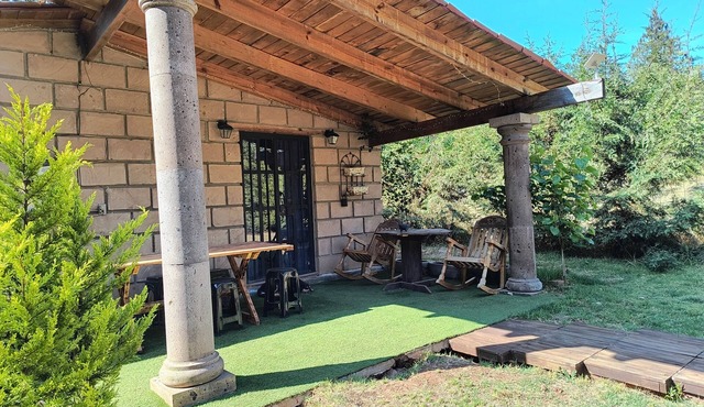 Metztli cabin 4 minutes from the center of Amealco, family atmosphere, internet