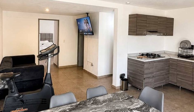 Milan Providencia, Private Apartment