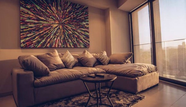 Modern 2 Bedroom Apartment Roof Pool and Gym inside the condominium