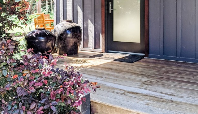 Modern Carpinteria Cabin in Carpinteria