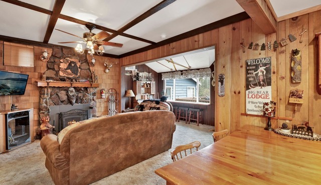 Moon Escape Family Retreat~ Castle Rock Trail Cabin~
