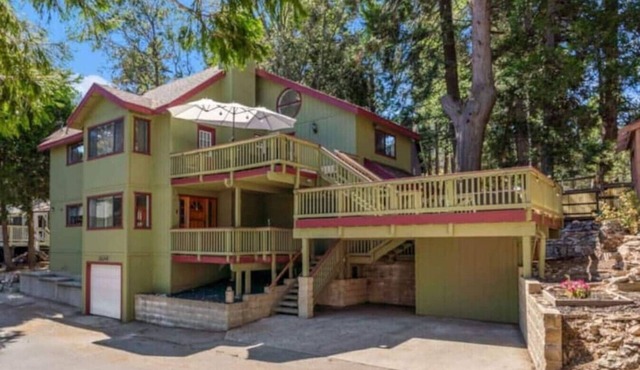 Mountain Getaway | Game Room + Sleeps 10