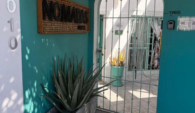 Nómadas Hostel