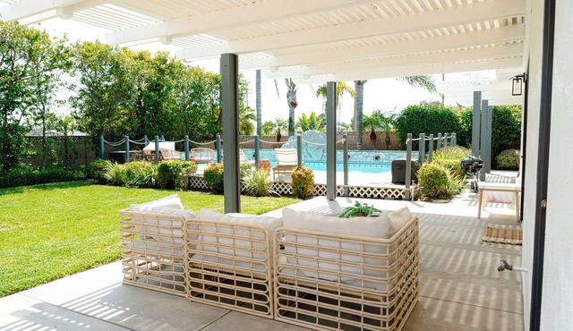 Newly Renovated! Modern! Pool! Mins to Disney! in Anaheim