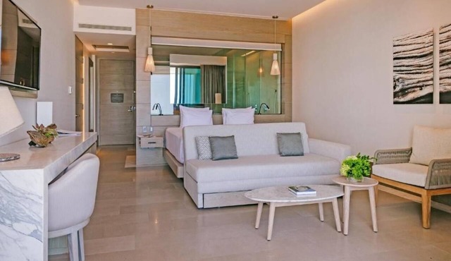 Ocean View Getaway with Pools, Golf and Beach Fun
