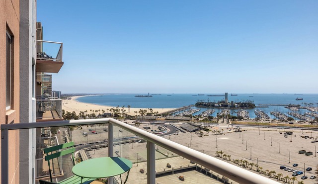 Ocean View/High-Rise Condo/Downtown/Parking
