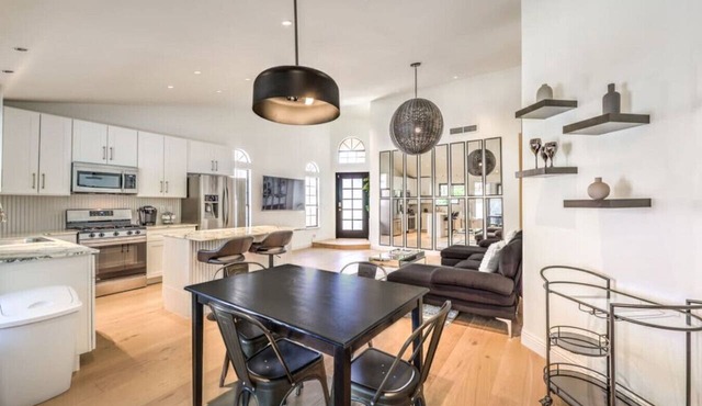Old Mill | Chic Modern Bungalow in Green Valley! in Henderson