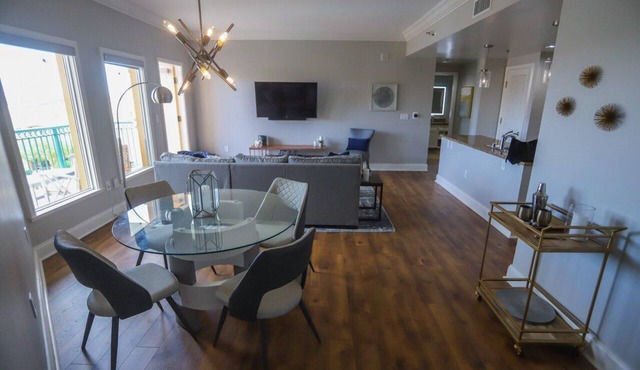 ★ Paradise. Modern. Lake View. Free 200 Dollar Gift Card in Henderson