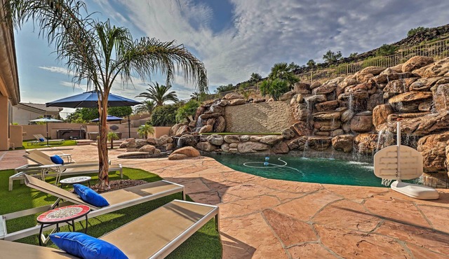 Patio, Playground! Glendale Family Gem Near Golf in Glendale