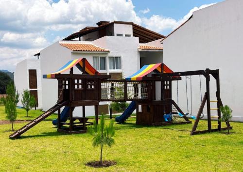 Peaceful Cabin Feel Stay , Venado Lodge