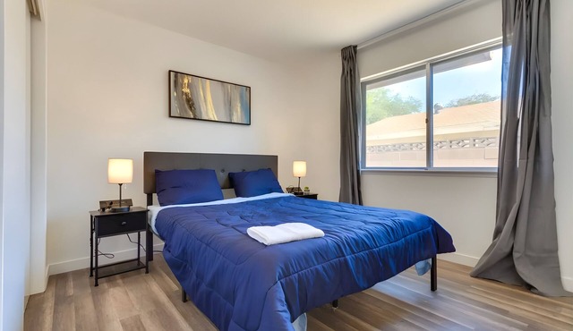 Peaceful & Modern Ridgecrest Retreat: Spacious 4-Bed Home w/Private Yard
