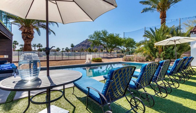 Phoenician Golf, Heated Pool, Contemporary, 11 Beds