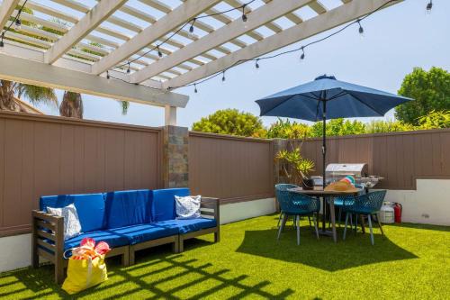 Point Loma Gem - 3BR with Stunning Views on Canon St in San Diego