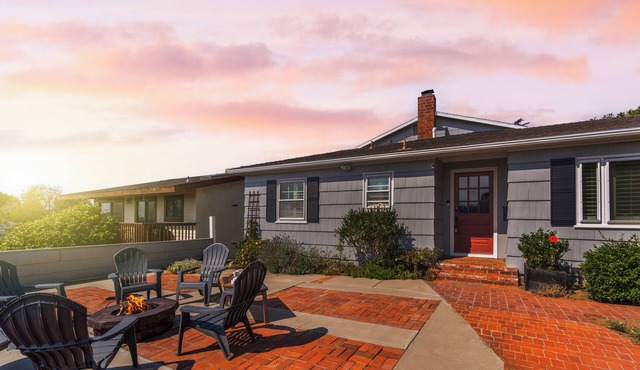 Point Loma Stay Rooftop Deck + Firepit + Game Room Near Beach | Zola Street in San Diego